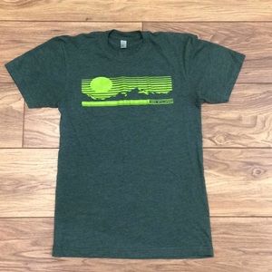 Dark green Surf Wyoming Mountains Tee, unisex S